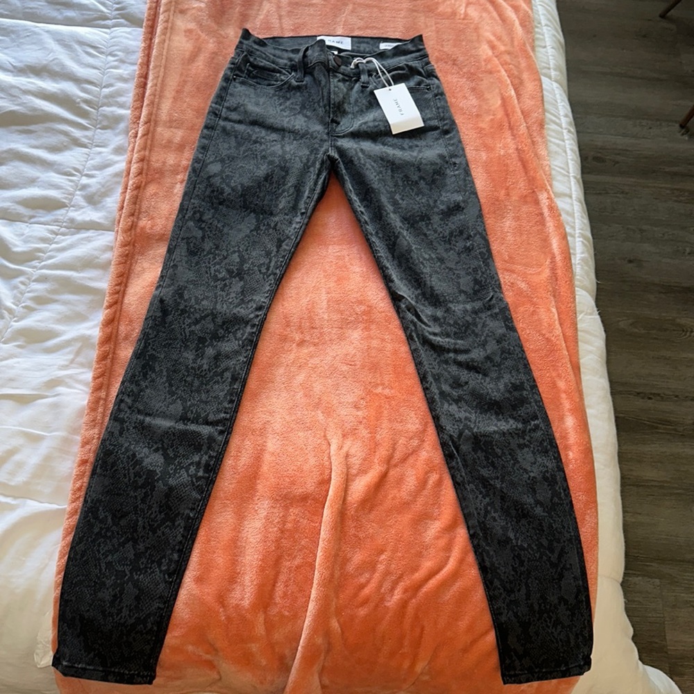 Frame snake print jeans